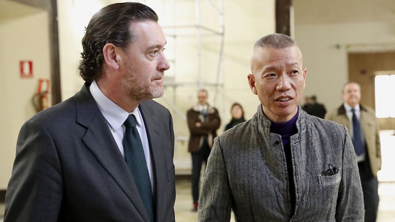 Zugaza se despide del Prado con el artista chino contemporáneo Cai Guo-Qiang