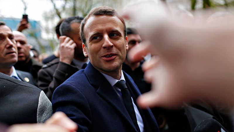 La fiscalía investiga a Macron por presunto favoritismo en la organización de un viaje cuando era ministro