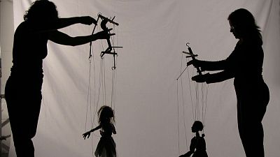 Las cuñas de RNE - Títeres y marionetas en 'Memoria de delfín' - Escuchar ahora