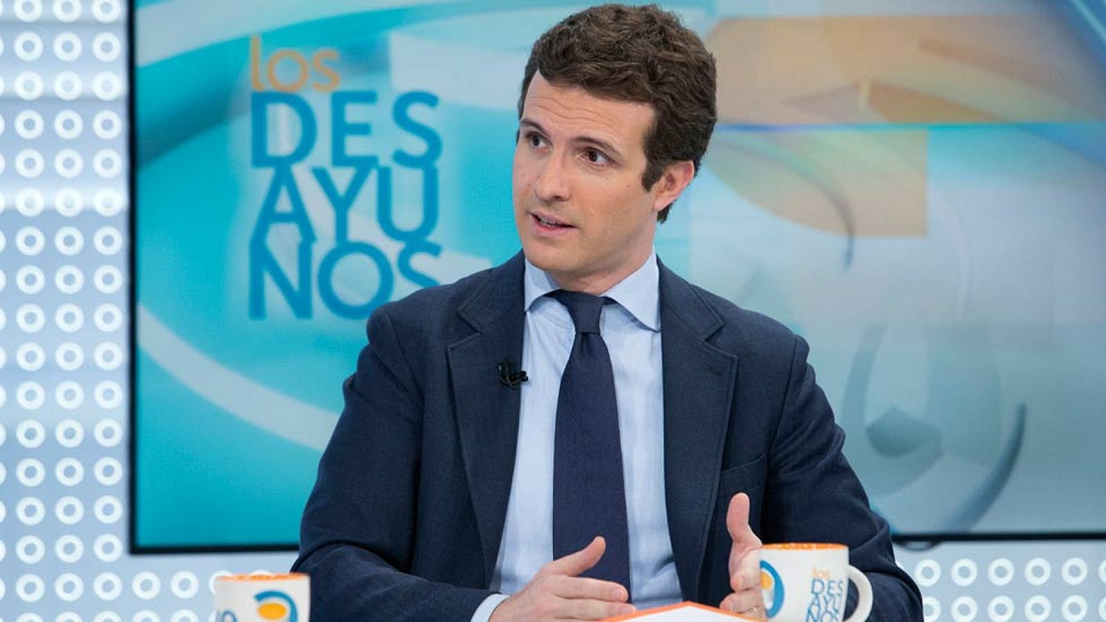Casado critica la "irresponsabilidad" de la oposición por el veto del decreto de la estiba: "La estabilidad depende de todos" - Los desayunos | Ver