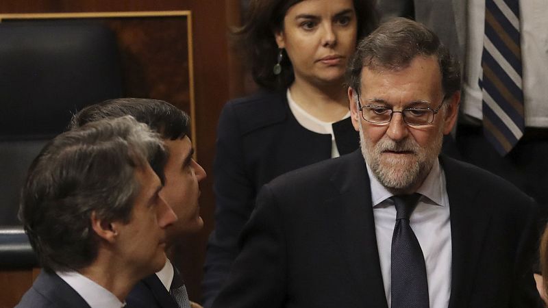 Rajoy acusa a la oposición de afectar al "prestigio" y "crédito" de España por tumbar la reforma de la estiba