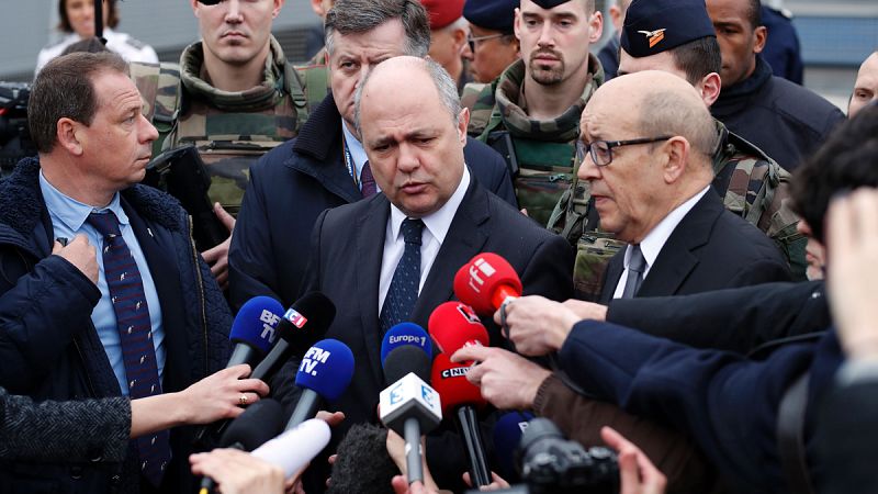 Francia afirma que no negociará con ETA la entrega de las armas