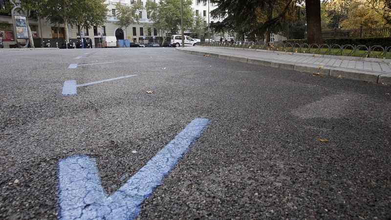Madrid estudia ampliar en algunas zonas el estacionamiento regulado a noches y fin de semana