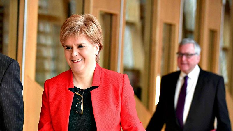 La ministra principal de Escocia da el primer paso para convocar un nuevo referéndum de independencia