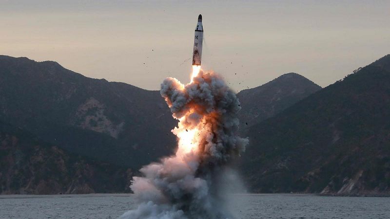 Corea del Norte lanza sin éxito otro misil