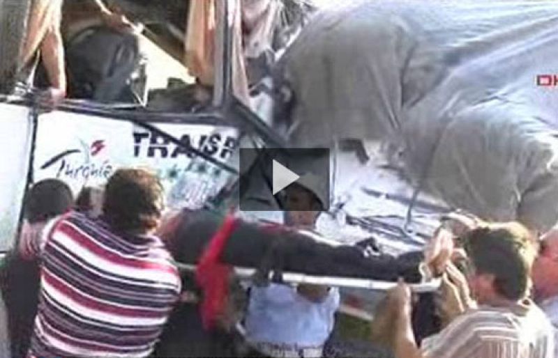 Un total de 20 españoles resultan heridos en un accidente de autobús en Turquía