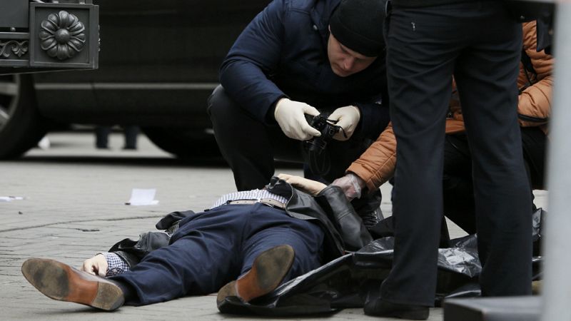 El asesinato a tiros de un exdiputado ruso en Kiev tensa la crisis entre Ucrania y Rusia