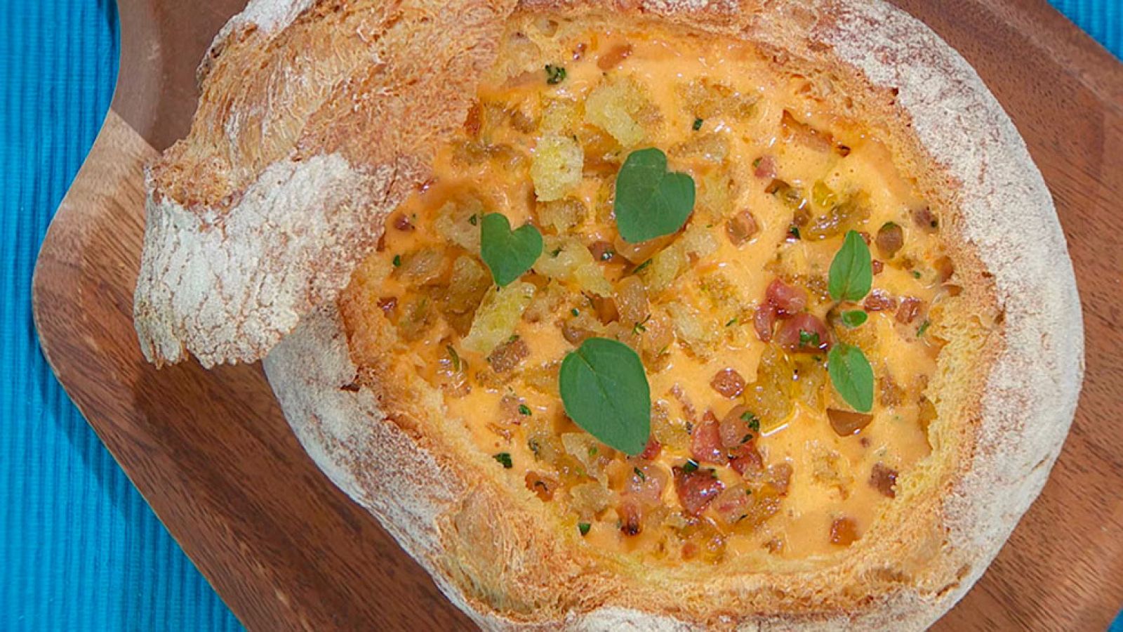 Torres en la cocina - Crema de tomate caliente