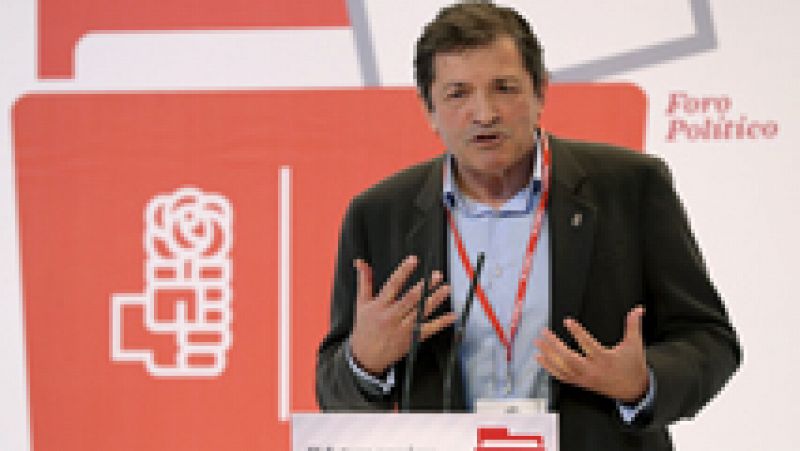 Fernández advierte de que el PSOE no puede ser una "mera plataforma electoral al servicio de un líder"