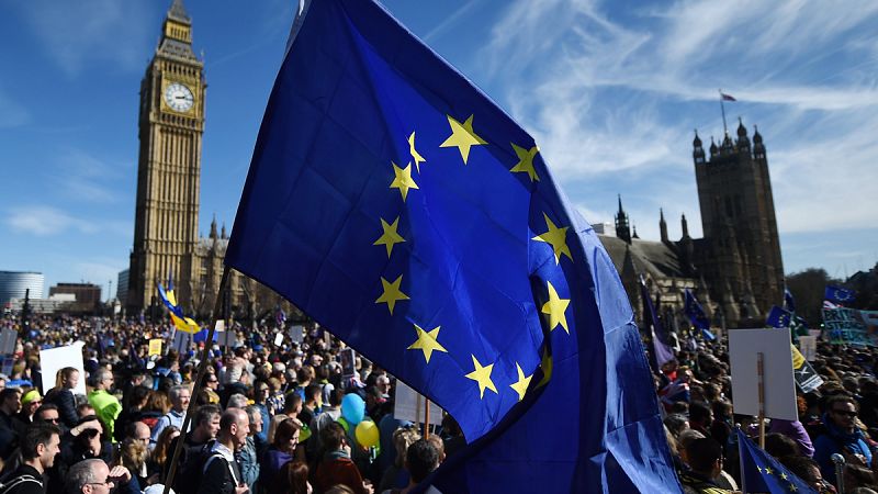 Una manifestación recorre Londres para decir "no" al 'Brexit' y pedir un nuevo referéndum