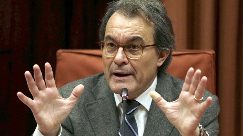 Artur Mas se desmarca de las finanzas de CDC y mantiene "plena" confianza en el tesorero
