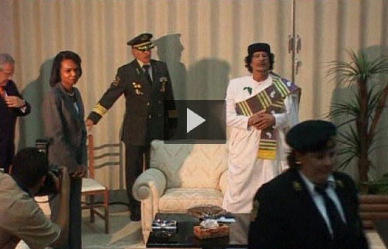 Rice se reúne con Gadafi en un encuentro histórico