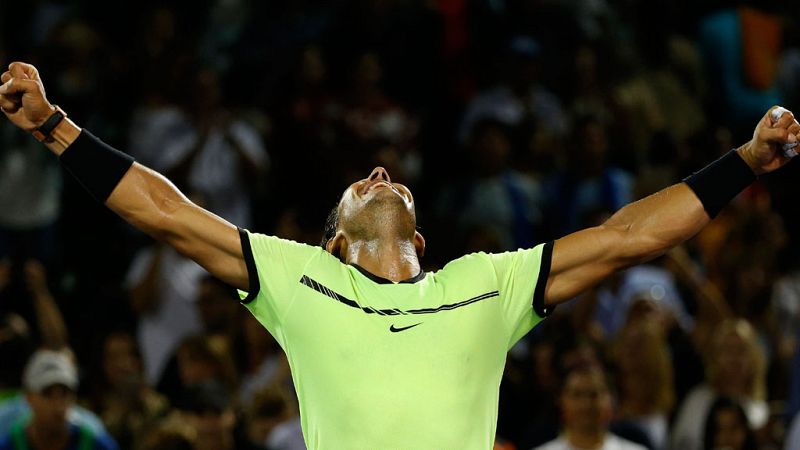 Nadal pasa a semifinales de Miami tras batir a Sock con solvencia