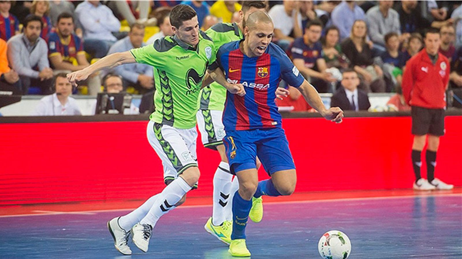 El Bar�a desborda al Inter y Jumilla confirma su descenso