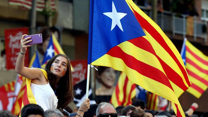 El 'no' a la independencia de Cataluña gana por cuatro puntos y amplía su distancia con el soberanismo
