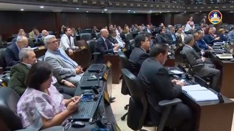 El Supremo de Venezuela asume las competencias del Parlamento, controlado por la oposición