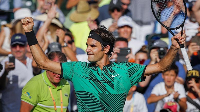 Federer pasa a semifinales de Miami y podría verse con Nadal en la final