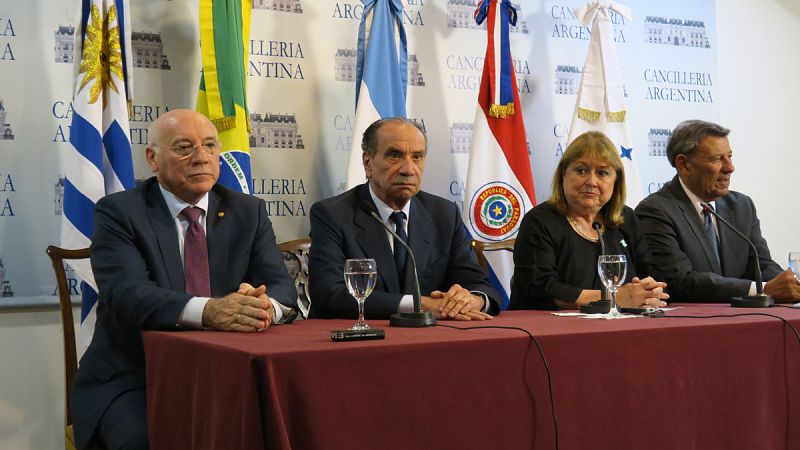 Mercosur y la OEA critican la "intromisión" del Supremo venezolano y la "alteración del orden constitucional"
