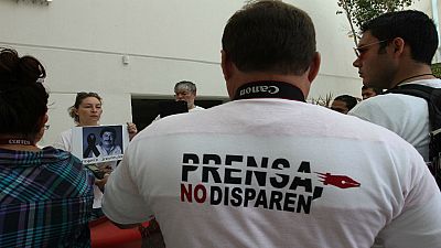 De lo más natural - Vivir amenazados - 09/04/17 - escuchar ahora