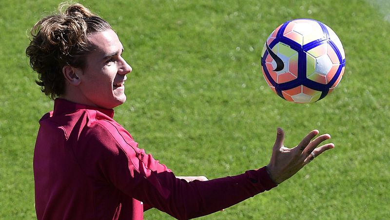 Real Madrid y Barcelona han llamado a la puerta de Griezmann, dice su asesor