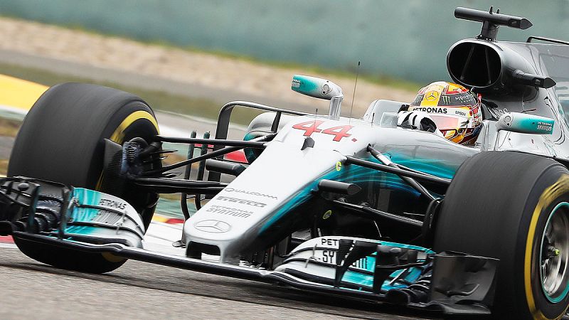 Hamilton gana por quinta vez el Gran Premio de China