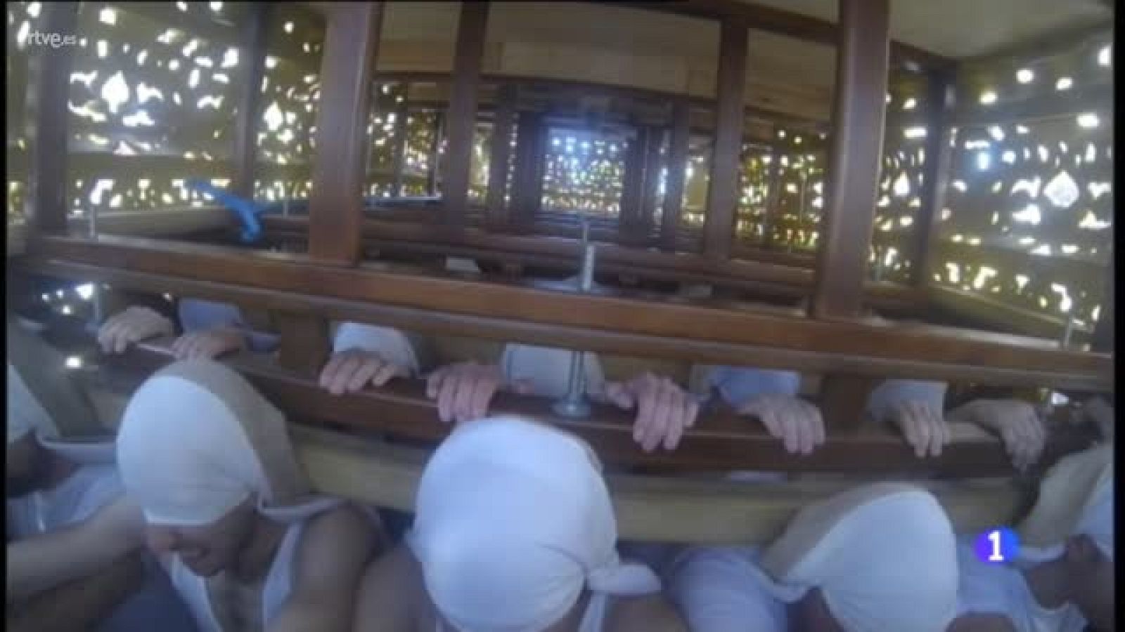 El centro de atención al costalero de Granada. La ciencia al servicio de quienes cargan con los tronos o los pasos. | Ver