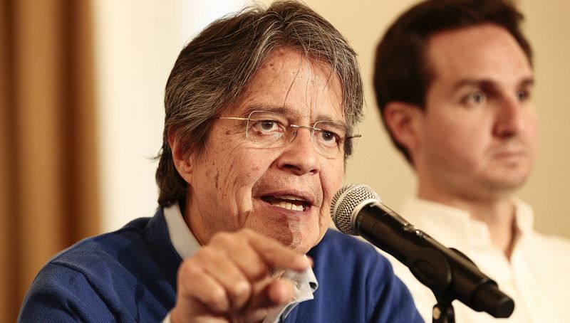 El candidato opositor, Guillermo Lasso, impugna los resultados de las elecciones en Ecuador