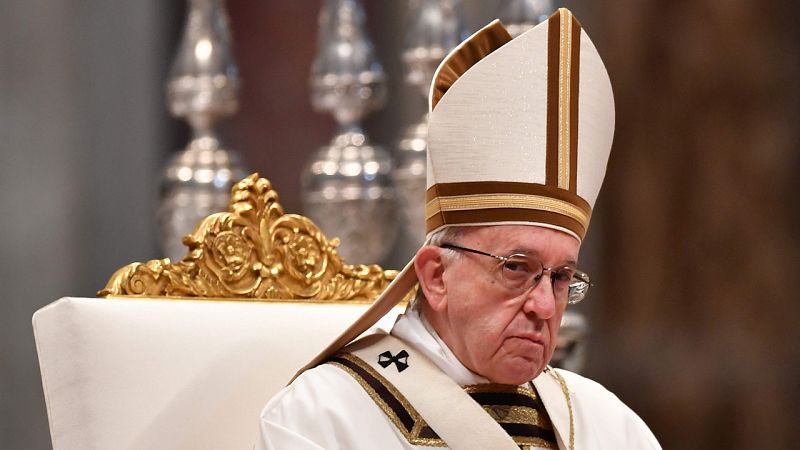 El papa pide a los sacerdotes que sean "tiernos, concretos y humildes"