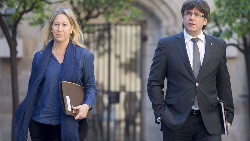 El Govern catalán quiere pactar la pregunta del referéndum con los 'comunes' de Colau