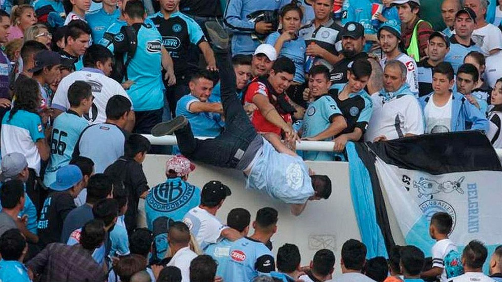 Nueva víctima de la violencia en el fútbol argentino | Ver