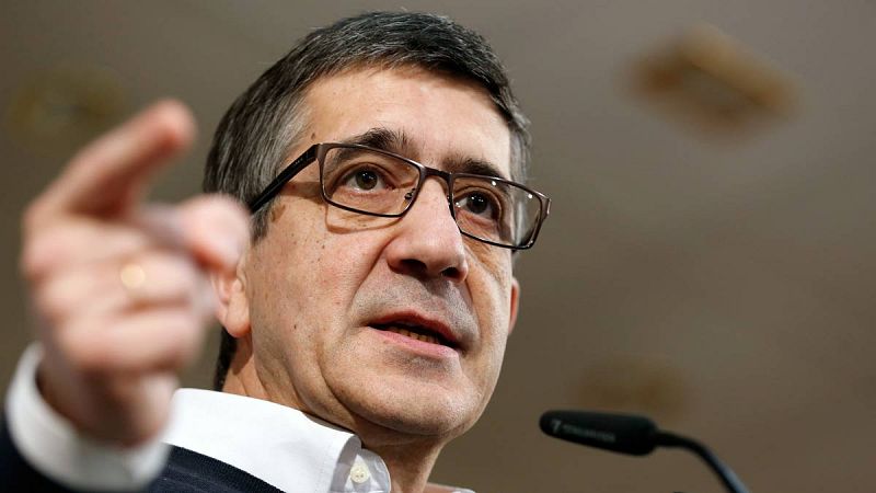 López afea a Sánchez por apropiarse del "proyecto de la izquierda" y le pregunta: "¿Los demás no lo somos?"