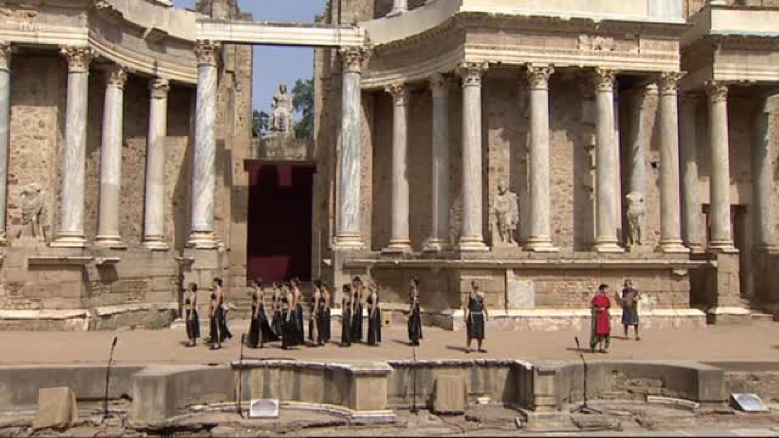 FESTIVAL  GRECOLATINO