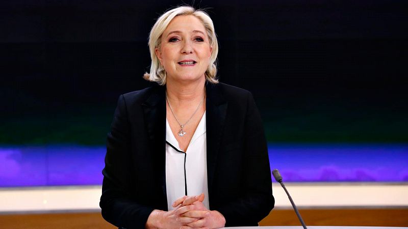 Le Pen deja temporalmente la presidencia del Frente Nacional para ampliar su base electoral de cara a la segunda vuelta