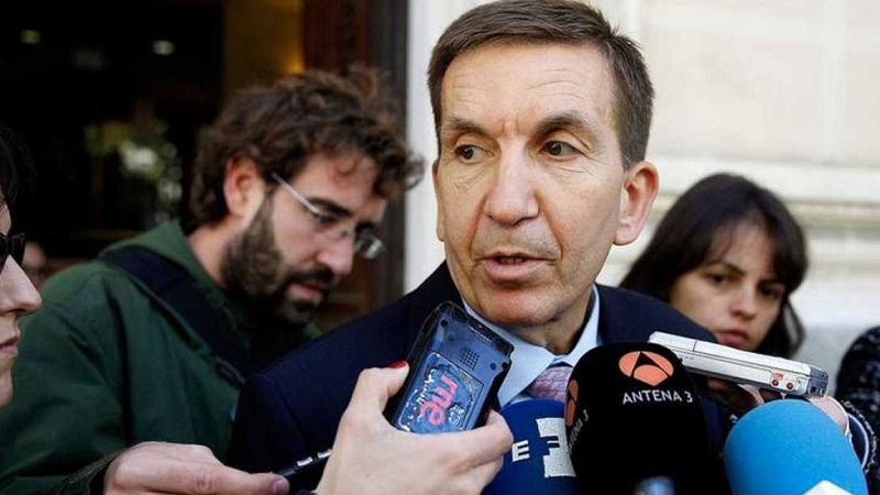 El fiscal jefe de Anticorrupción Moix confirma que se colocó un micrófono en el despacho de González