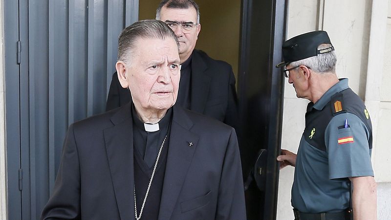 El obispo emérito de Cádiz afirma que pidió la ayuda de los ERE "para salvar empleos"