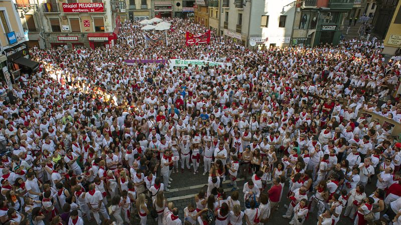 La Audiencia de Navarra abre juicio oral contra los cinco presuntos violadores de una mujer en los Sanfermines