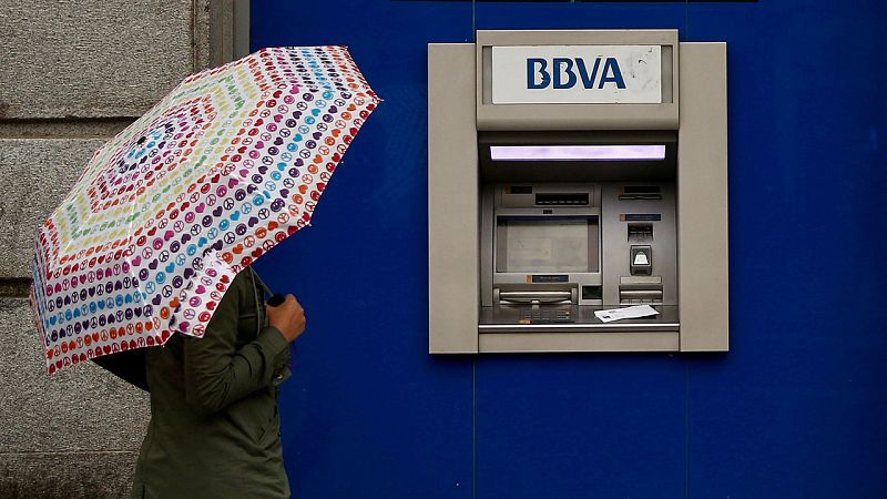 BBVA gana casi un 70% más hasta marzo por más ingresos y menos saneamientos