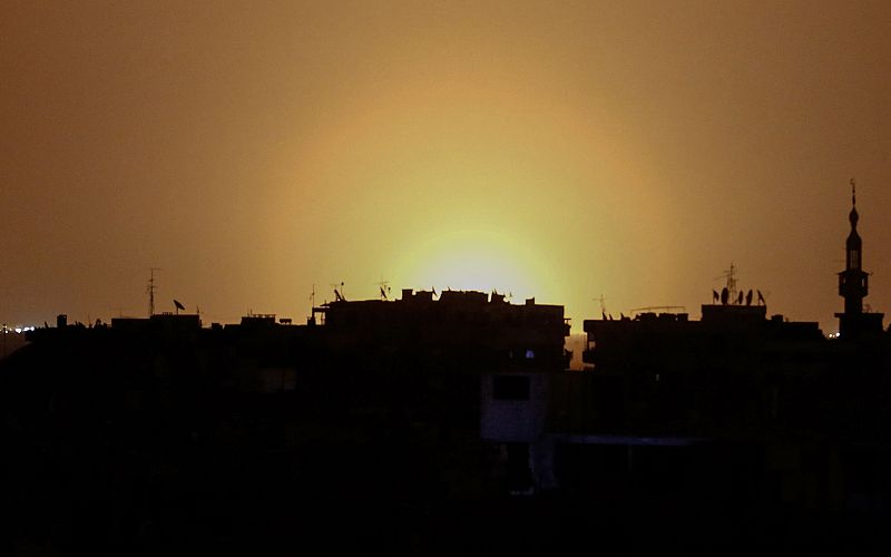 Israel ataca una instalación militar en Damasco y despues intercepta un dron sobre los altos del Golán