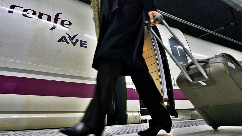Nueva huelga del personal que presta servicios a bordo del AVE del 1 al 5 de mayo