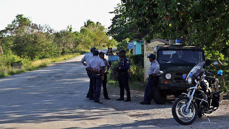 Mueren ocho militares en un accidente de avión en Cuba