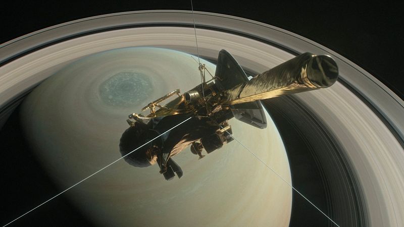 La NASA descubre un 'Gran Vacío' entre Saturno y sus anillos