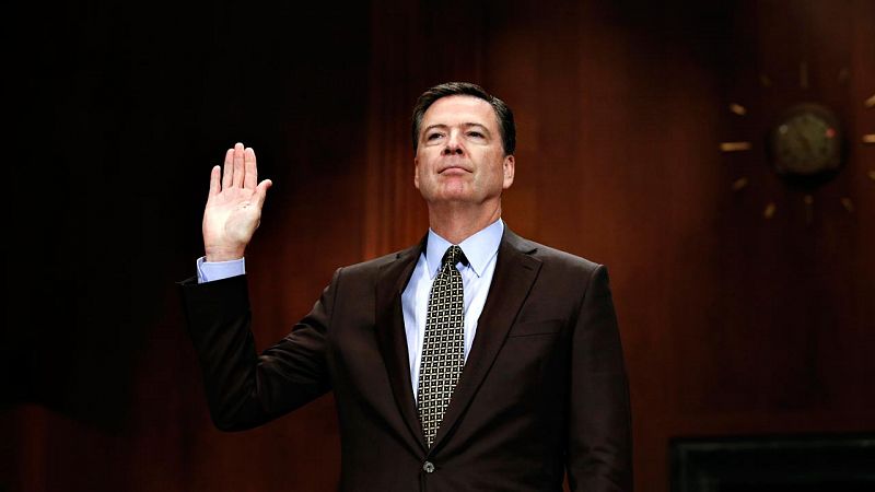 El director del FBI se reafirma en su decisin de investigar a Hillary Clinton poco antes de las elecciones