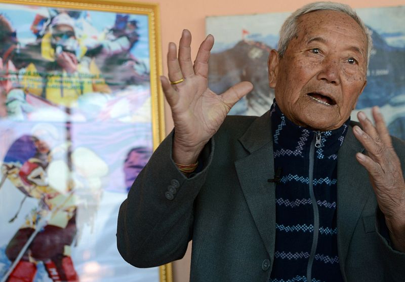 Muere en el Everest el alpinista de 86 años que trataba de batir el récord de longevidad