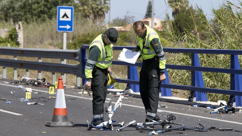 La conductora que mató a dos ciclistas en Valencia tiene antecedentes por conducir ebria y le retiraron el carné en 2013