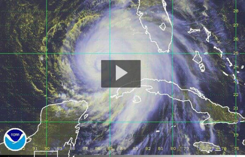 Ike se fortalece en el Golfo de México mientras avanza hacia Texas