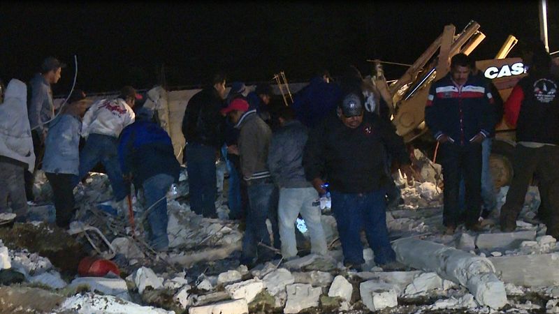 Al menos 14 muertos, entre ellos 11 niños, al explotar un almacén de pirotecnia en México