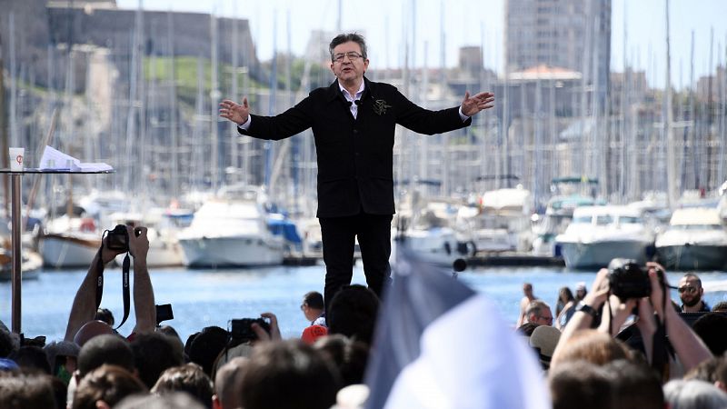 Mlenchon anuncia su candidatura a las legislativas para "combatir" a Macron
