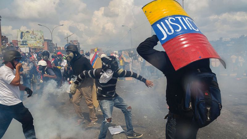 Se eleva a 39 la cifra de muertos en las manifestaciones en Venezuela
