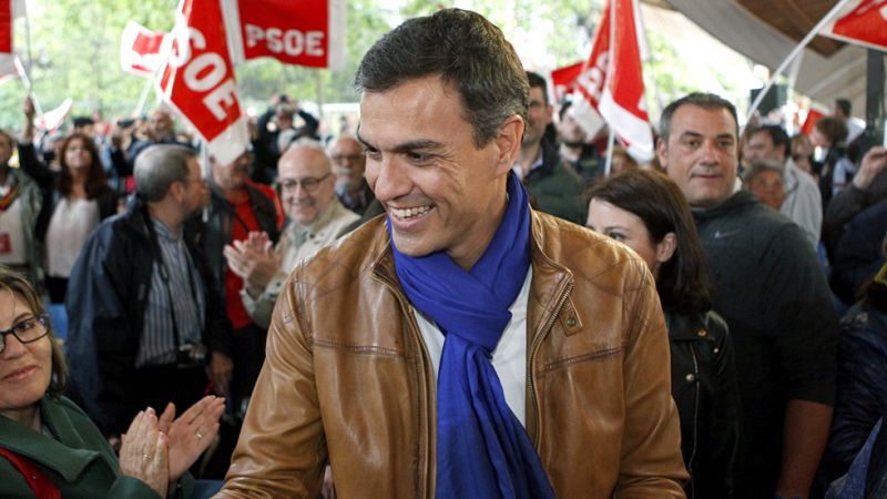 Pedro S�nchez marca distancia con Podemos y mantiene la apuesta plurinacional
