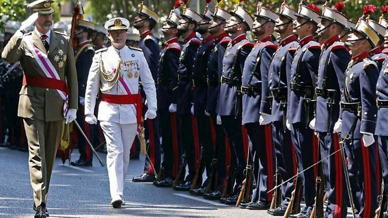 Defensa duplica gasto y retoma los desfiles aéreos para celebrar el Día de las Fuerzas Armadas